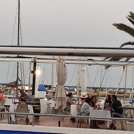 Casa Trebol Parquing Gratis