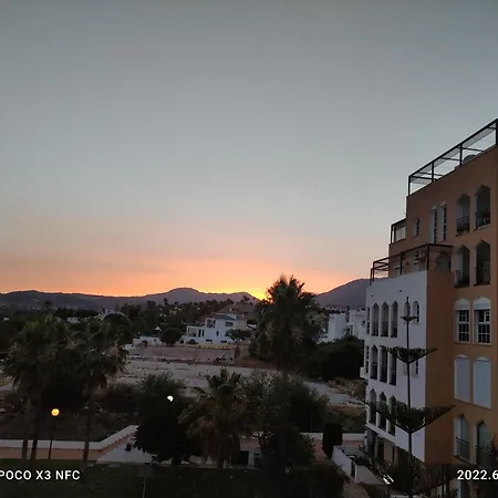 Lägenhet Casa Trebol Parquing Gratis Estepona